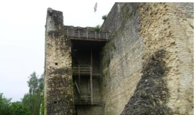 Le Puits Fortifie Salives Luaran gambar